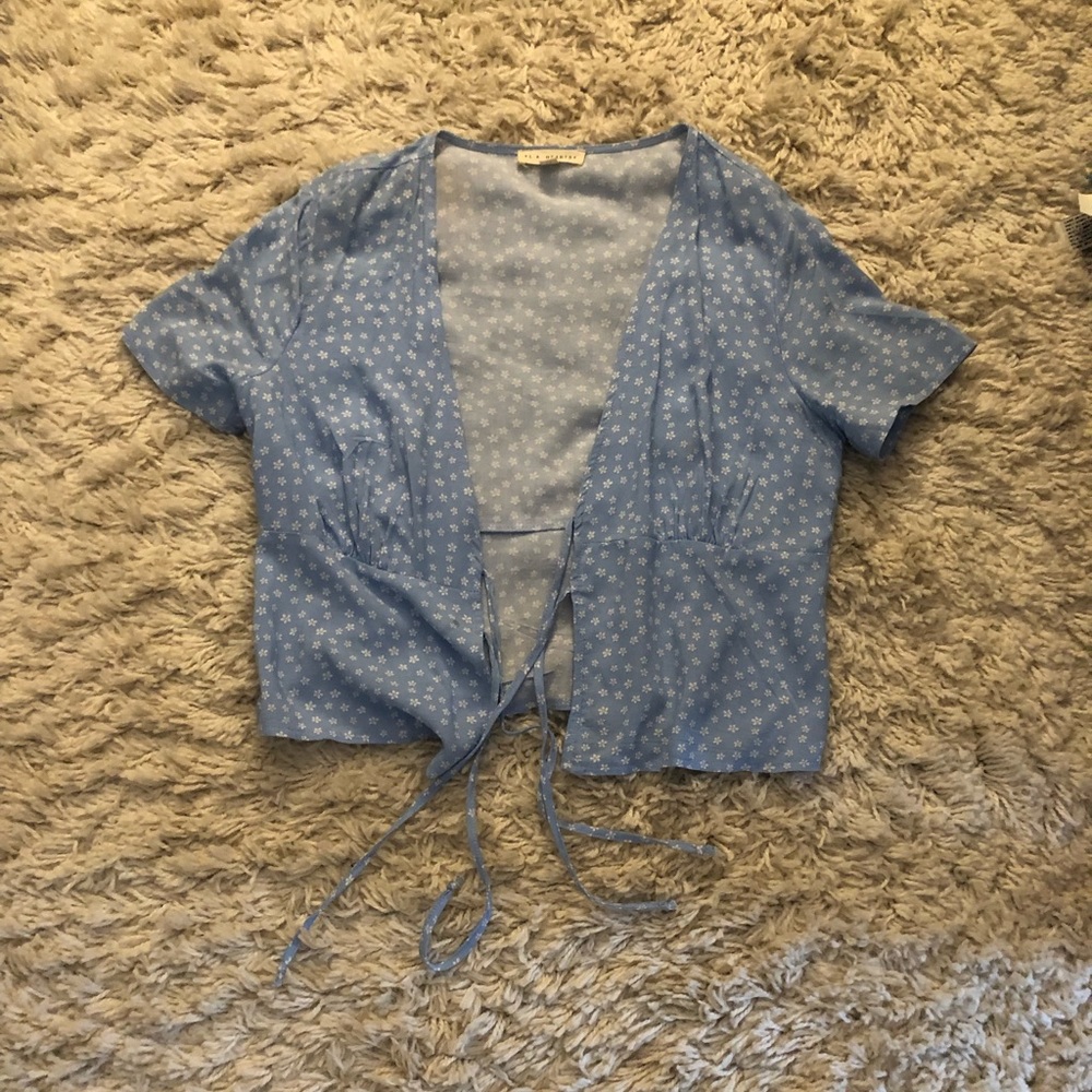 Pacsun Floral Tie Top Size M